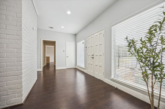 11947 Briar Forest Drive, Houston, TX 77077