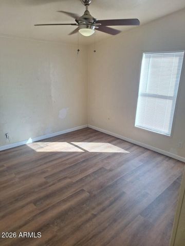 249 S WINTERHAVEN --, Mesa, AZ 85204
