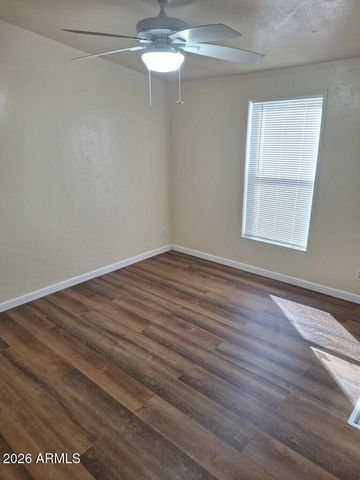 249 S WINTERHAVEN --, Mesa, AZ 85204