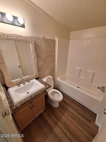 249 S WINTERHAVEN --, Mesa, AZ 85204