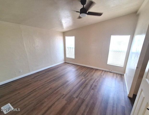 249 S WINTERHAVEN --, Mesa, AZ 85204