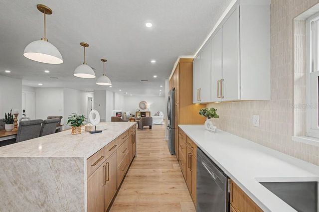 1301 ALAMEDA AVENUE, Clearwater, FL 33759