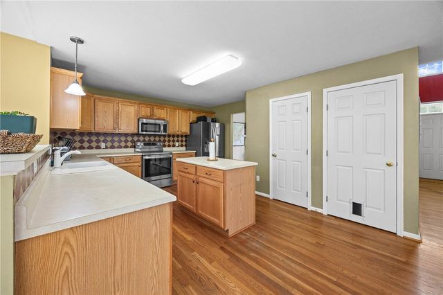 1310 Surrey Garden, Webster, NY 14580