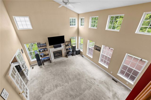 1310 Surrey Garden, Webster, NY 14580