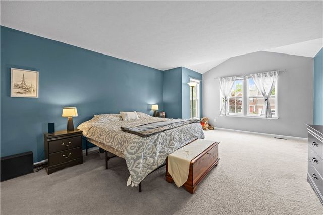 1310 Surrey Garden, Webster, NY 14580
