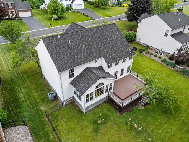 1310 Surrey Garden, Webster, NY 14580