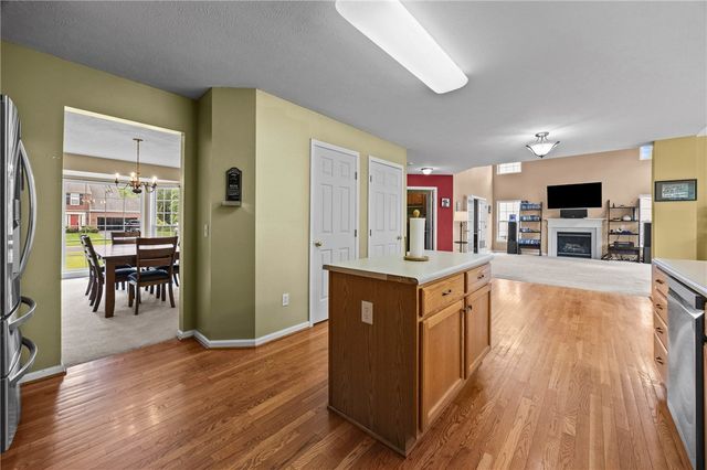 1310 Surrey Garden, Webster, NY 14580