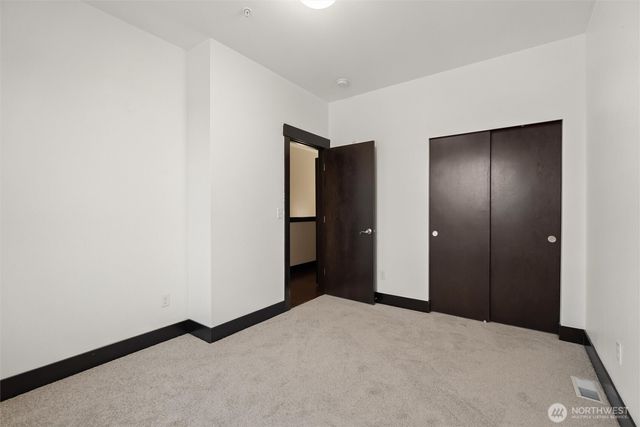 4000 NE 3rd Place, Renton, WA 98056