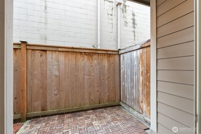 4000 NE 3rd Place, Renton, WA 98056