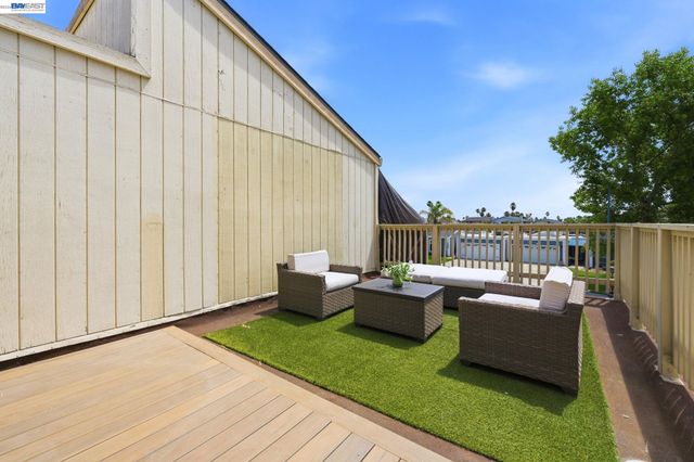 1245 Marina Circle, Discovery Bay, CA 94505