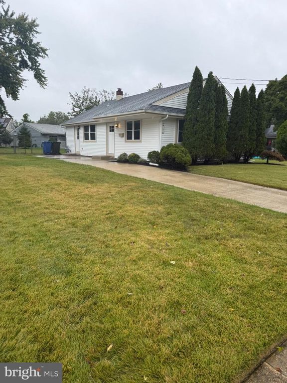 105 HOLLY DR, WEST DEPTFORD, NJ 08096 — exterior
