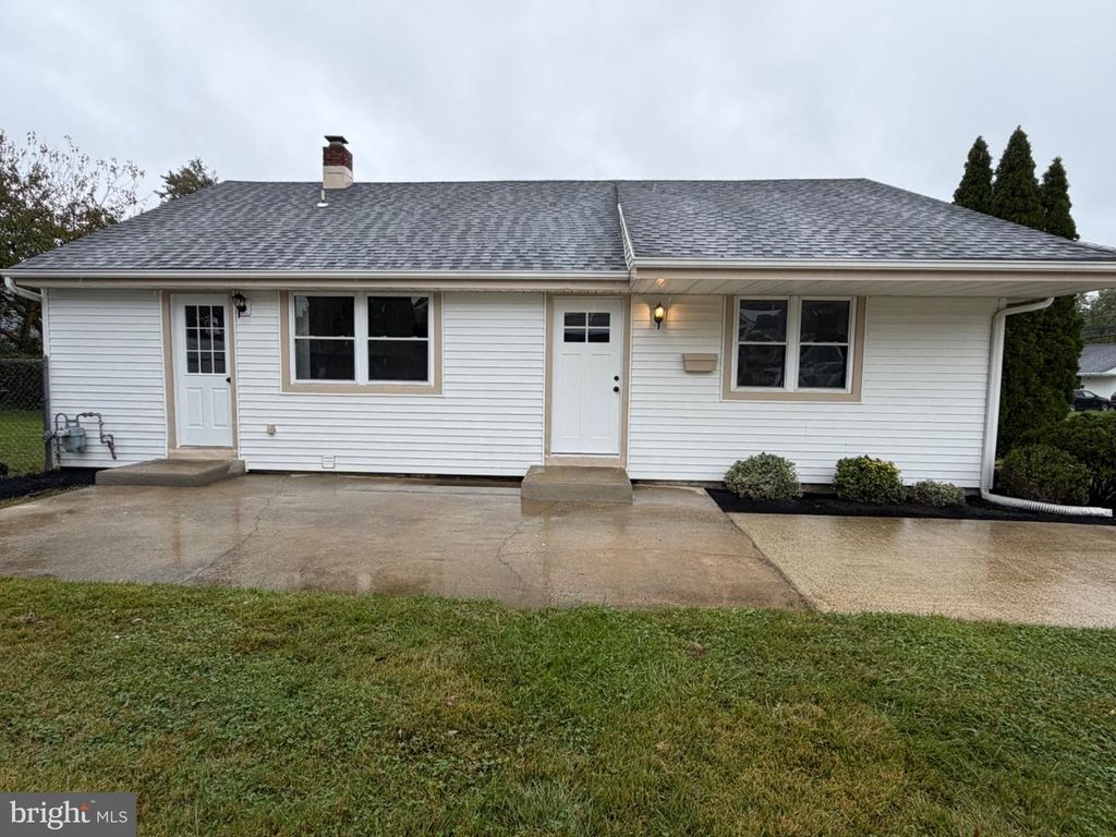 105 HOLLY DR, WEST DEPTFORD, NJ 08096 — photo 3