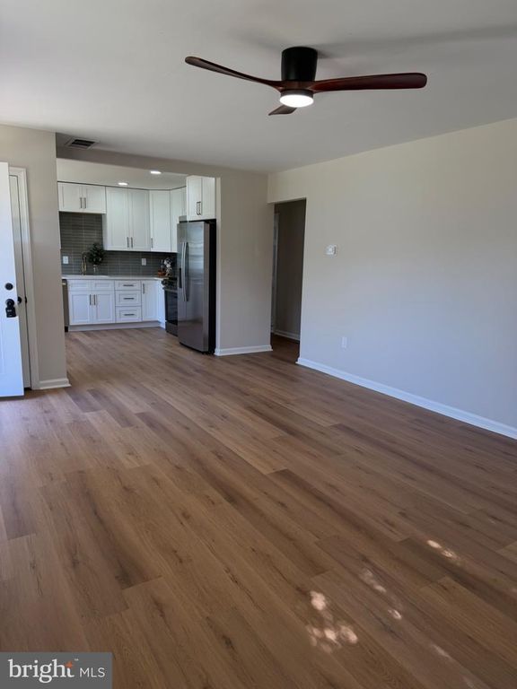 105 HOLLY DR, WEST DEPTFORD, NJ 08096 — photo 5