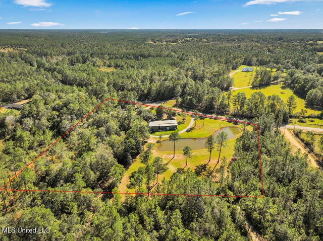 5084 Firetower Road, Kiln, MS 39556