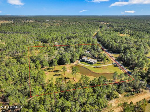 5084 Firetower Road, Kiln, MS 39556
