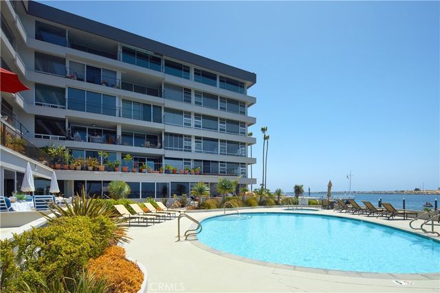 2525 Ocean Boulevard 6B & 6C, Corona Del Mar, CA 92625