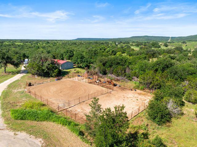 98 Shady Oaks Court, Mineral Wells, TX 76067