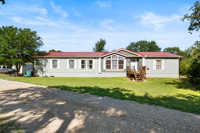 98 Shady Oaks Court, Mineral Wells, TX 76067