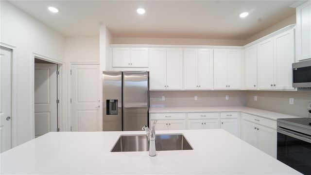 4887 CROSS PRAIRIE PARKWAY, St Cloud, FL 34772