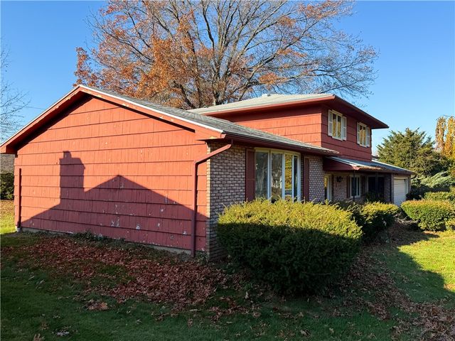 223 Mascot Drive, Greece, NY 14626