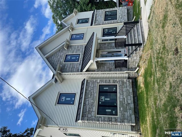46 Bilton Street, Teaneck, NJ 07666