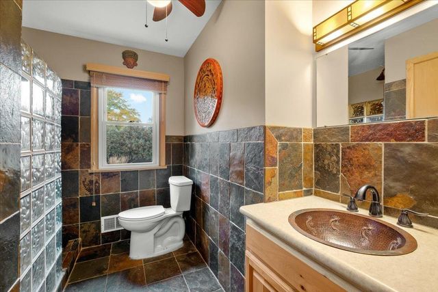 140 Brunswick Avenue S, Golden Valley, MN 55416