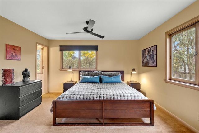 140 Brunswick Avenue S, Golden Valley, MN 55416