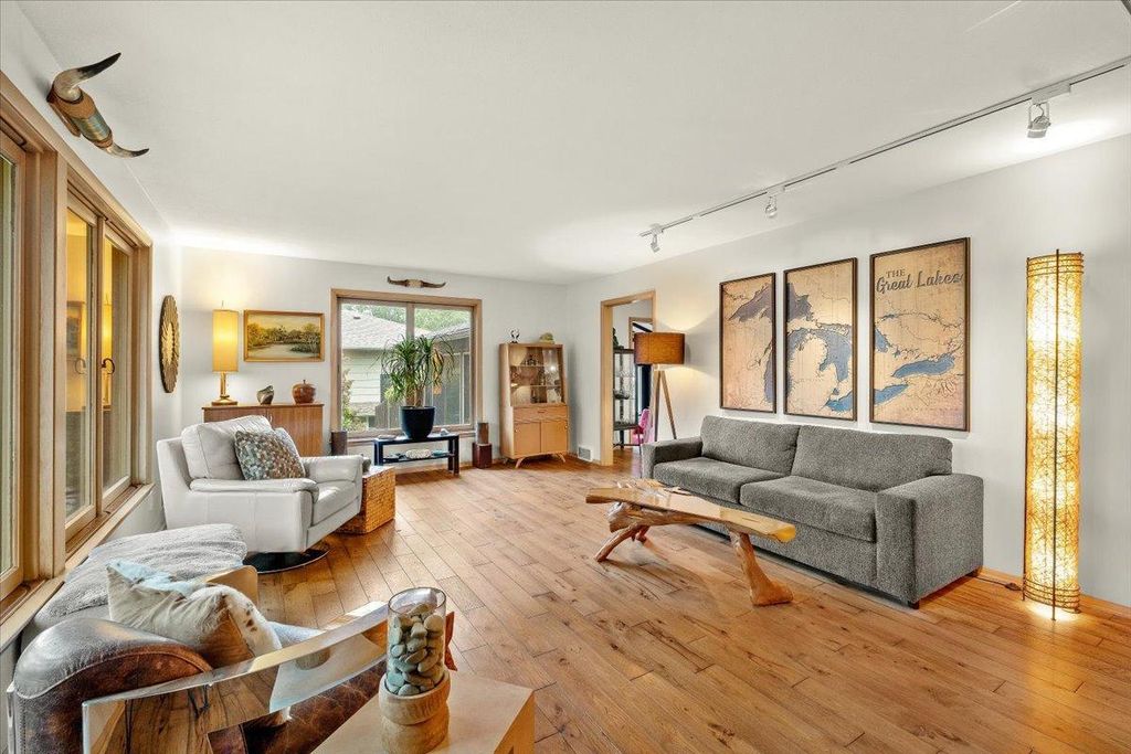 140 Brunswick Avenue S, Golden Valley, MN 55416 — photo 5