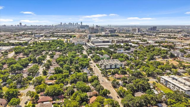 7225 Mohawk Drive, Dallas, TX 75235