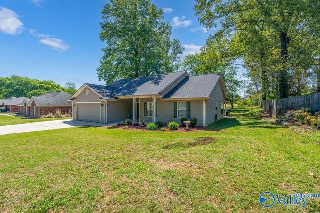 128 Lamirda Court NW, Huntsville, AL 35810