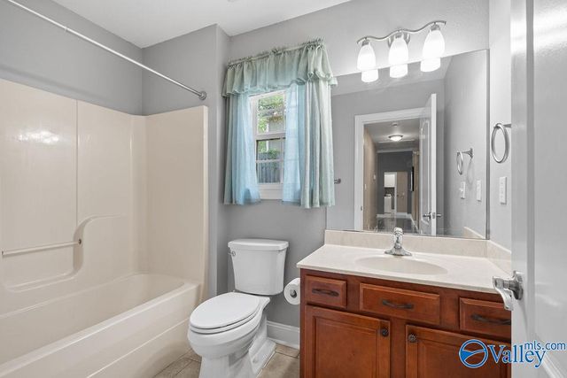 128 Lamirda Court NW, Huntsville, AL 35810