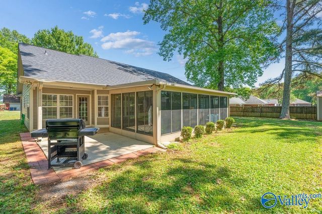 128 Lamirda Court NW, Huntsville, AL 35810