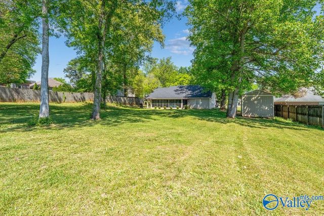 128 Lamirda Court NW, Huntsville, AL 35810