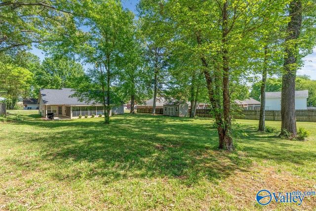 128 Lamirda Court NW, Huntsville, AL 35810