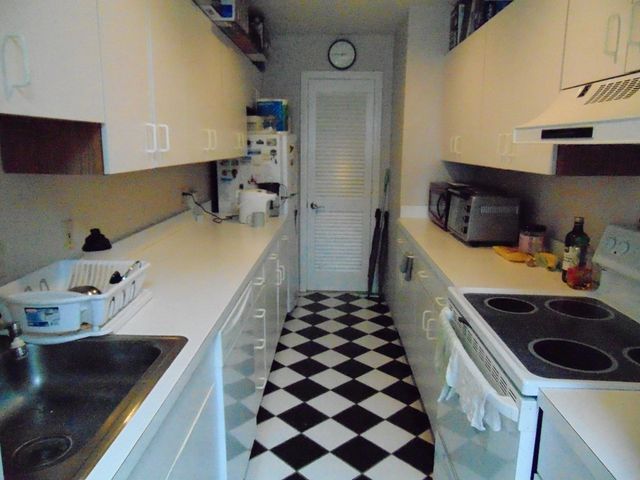 10 Weston Ave 430, Quincy, MA 02170