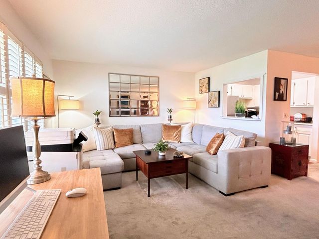 320 Horizons W 103, Boynton Beach, FL 33435