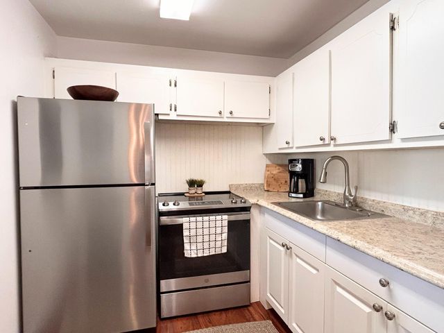 320 Horizons W 103, Boynton Beach, FL 33435
