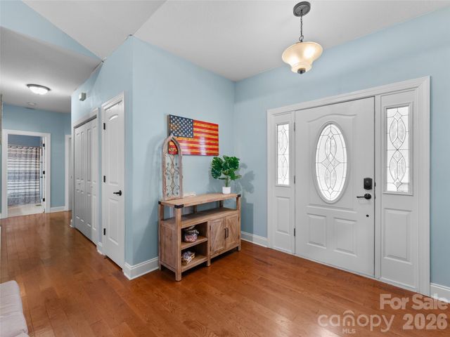 163 Oak Apple Lane, Hendersonville, NC 28792