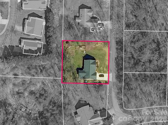 163 Oak Apple Lane, Hendersonville, NC 28792