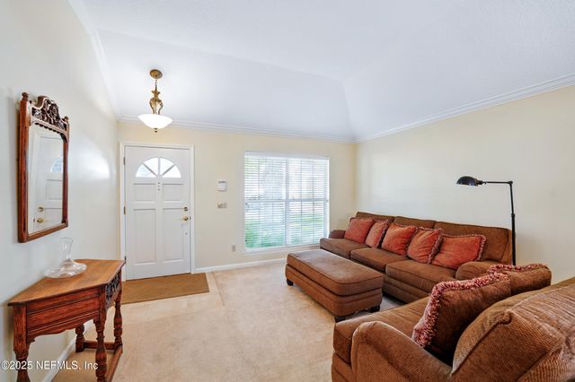 8619 HEATHER RUN Drive S, Jacksonville, FL 32256