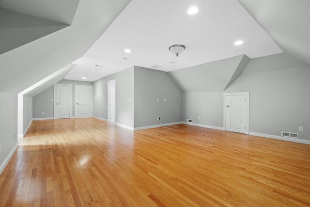 8 Arcadia Lane, Salem, NH 03079