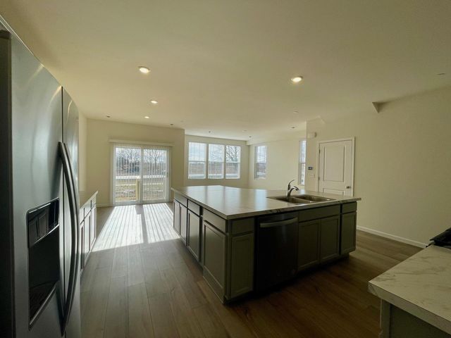 2243 Horseshoe Circle 2243, Naperville, IL 60564