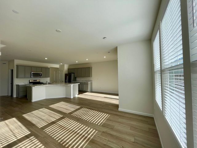 2243 Horseshoe Circle 2243, Naperville, IL 60564