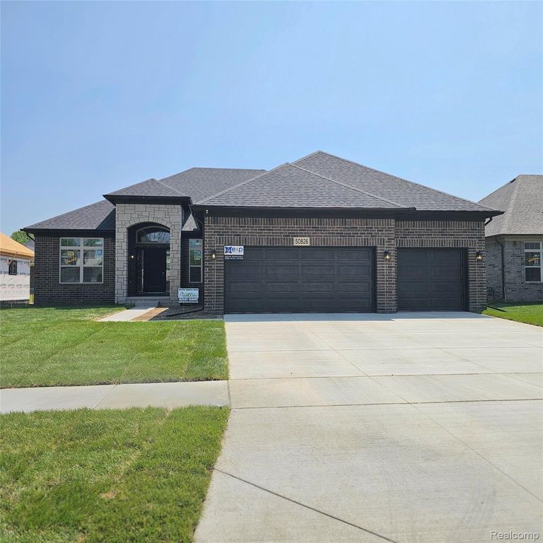 50486 Timberstone Drive, Macomb Township, MI 48042
