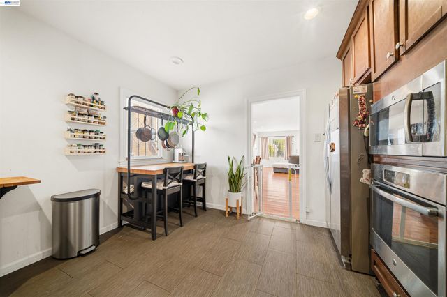3229 Macarthur Blvd, Oakland, CA 94602