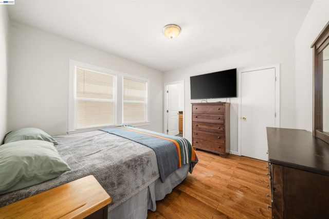 3229 Macarthur Blvd, Oakland, CA 94602