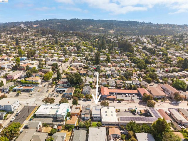 3229 Macarthur Blvd, Oakland, CA 94602