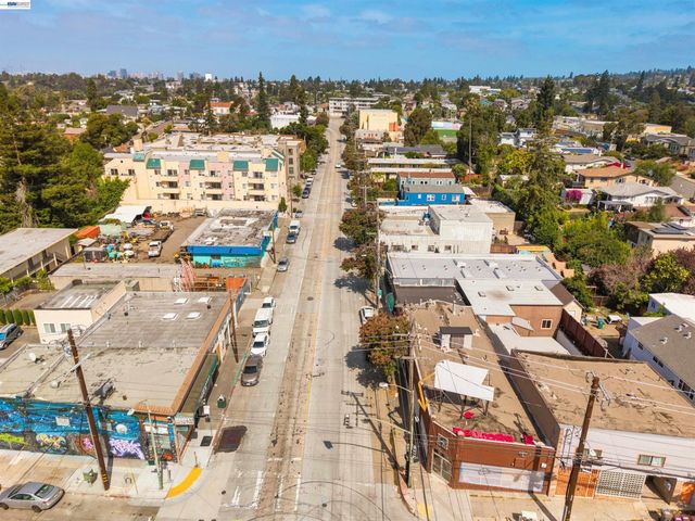 3229 Macarthur Blvd, Oakland, CA 94602