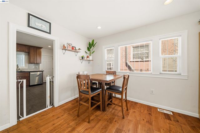 3229 Macarthur Blvd, Oakland, CA 94602