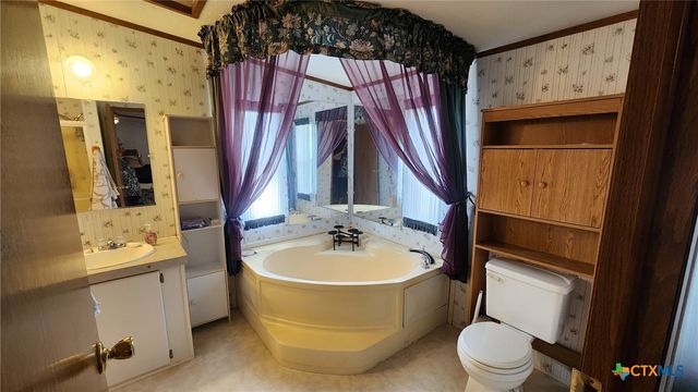 501 County Road 3384, Kempner, TX 76539